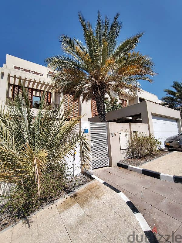 villa for rent 5 bedroom with a bedroom on ground floor 1