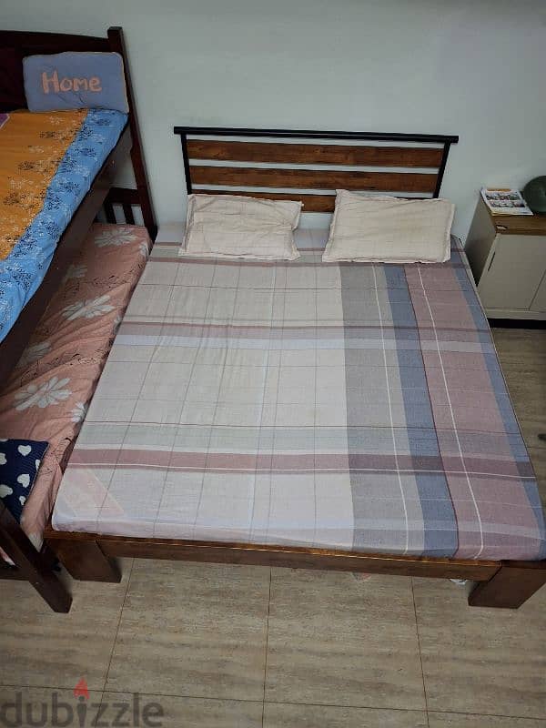 Used King cot ( 200 X 180 cm). Great price! 1