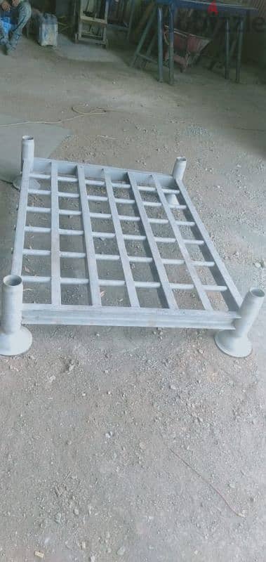 stories steel pallets