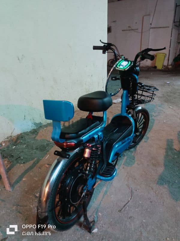 Good Condition Electric Scooter 20" 2