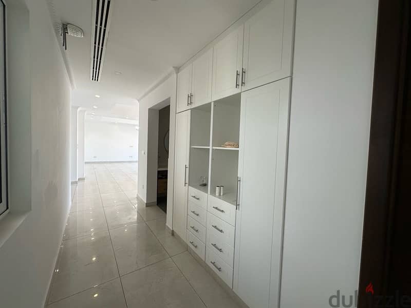 4+1 BD |  Modern | Small compound 11