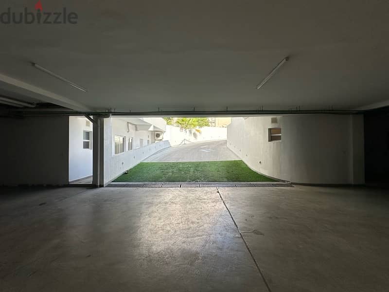 4+1 BD |  Modern | Small compound 13