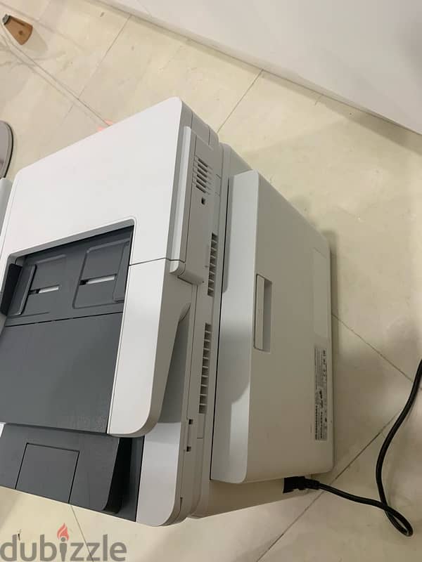 Hp color laser jet pro MFP M291fdn 3