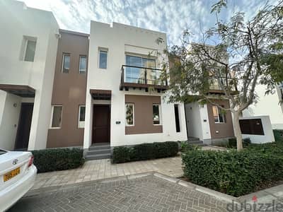 beautiful 4+1 townhouse in neem almouj