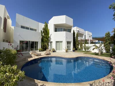 Beautiful 4 Bedroom Villa for Sale in Al Mouj