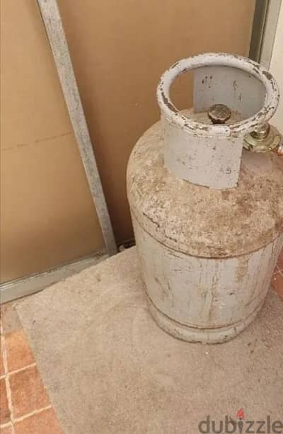 Gas cylinder