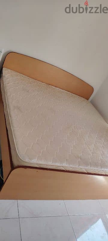 2 year old 190*200 double cot with bed 3