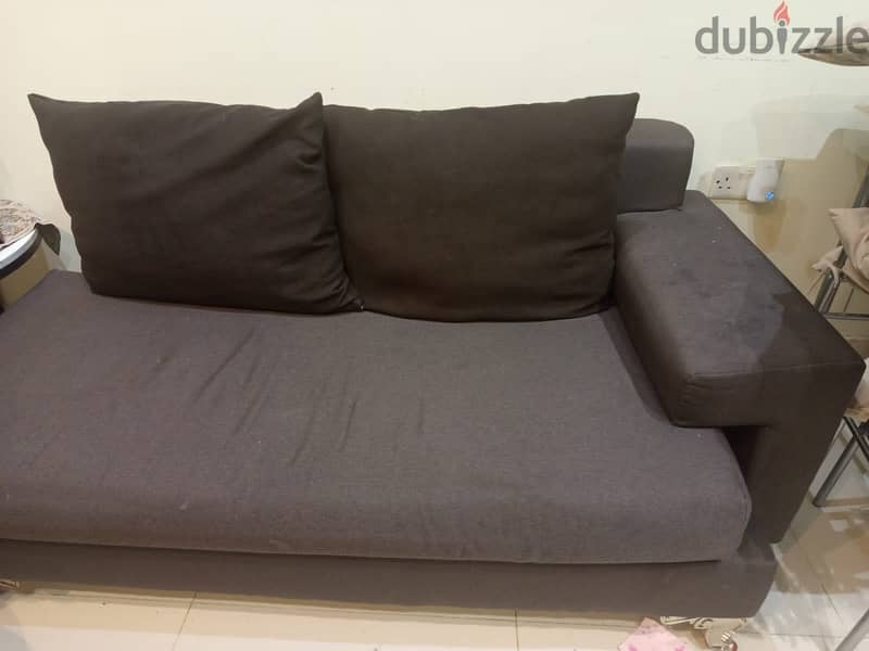 طقم جلوس بحالة جيدة جداً 60 OR Sofa set in very good condition 2