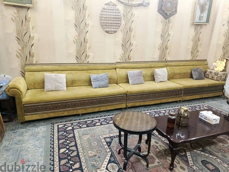 majlis sofa set in good price 1