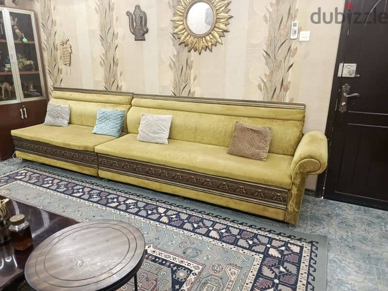 majlis sofa set in good price 2