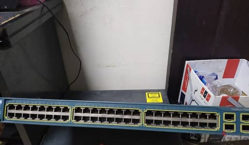 network giga switch poe 48 ports  excellent condition perfect working