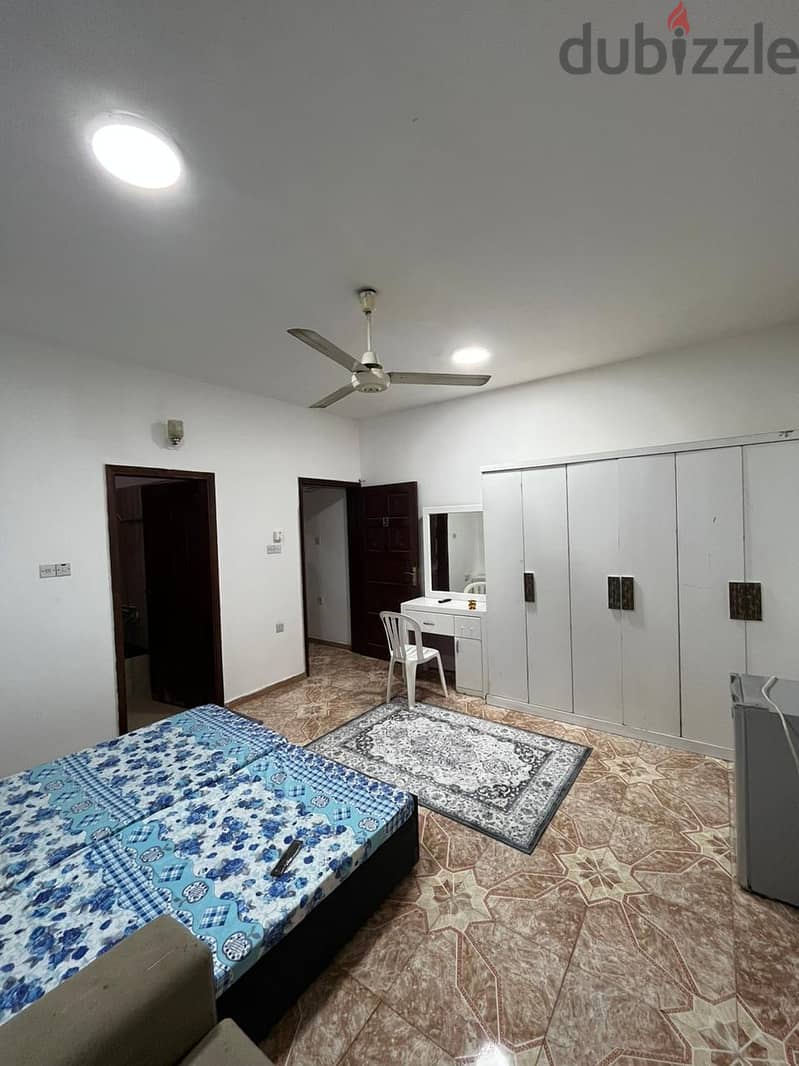 ستديو مفروش راقى بالخوير قرب زاخرfurnished studio 4 rent in alkhawir 0