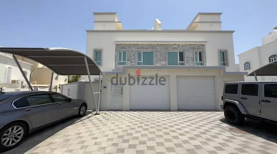 "SR-MN-749 Modern Semi-Furnished Villa for Rent in Al Ozaiba