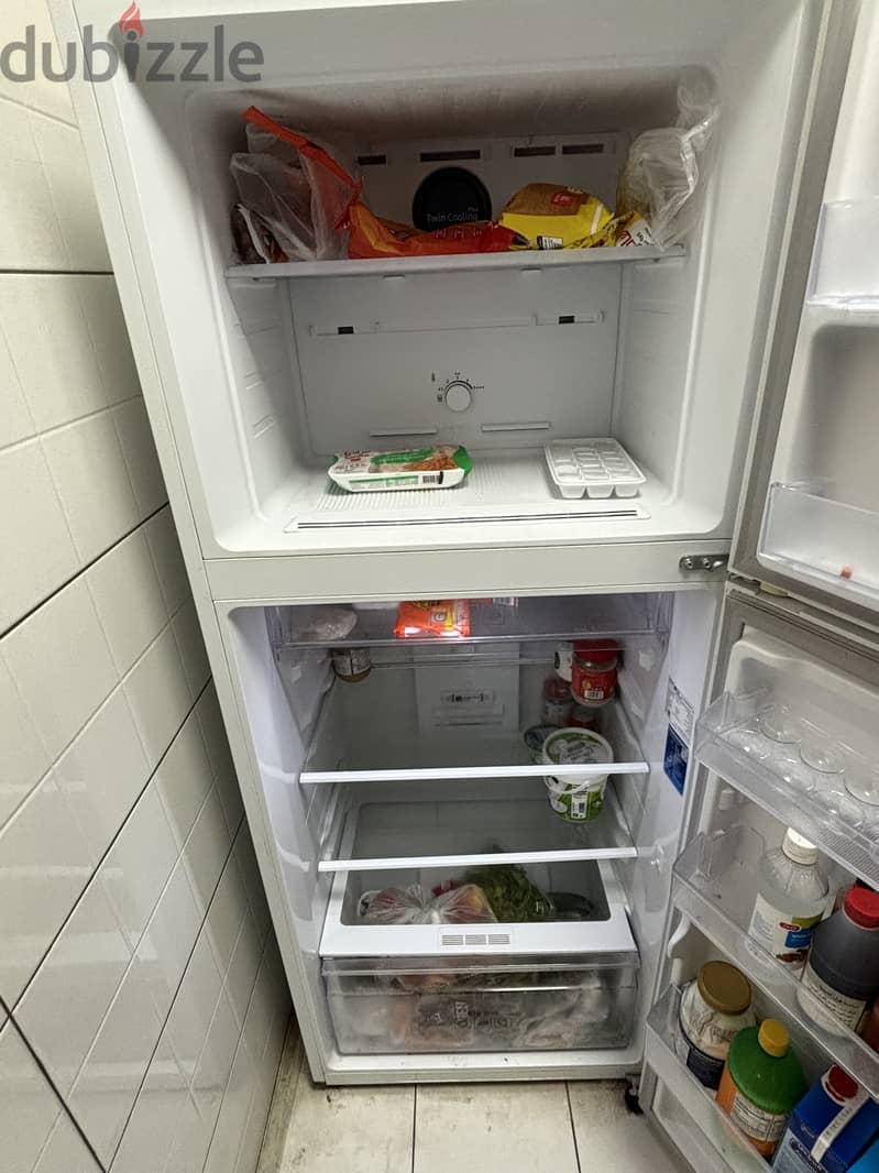 Samsung 350L Refrigerator - Used 2