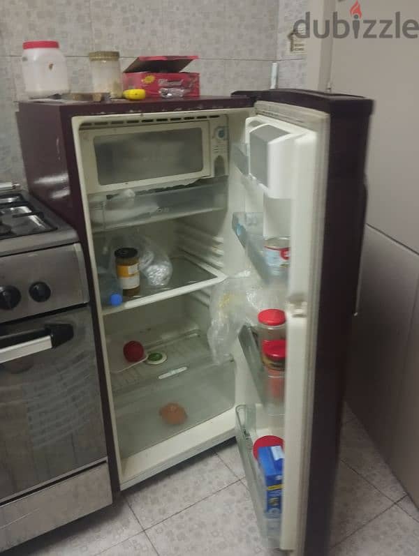 furniture and gas stove fridge for sale 3