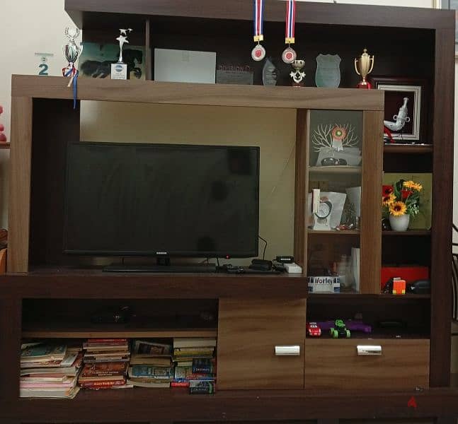 Wooden brown TV Unit 0