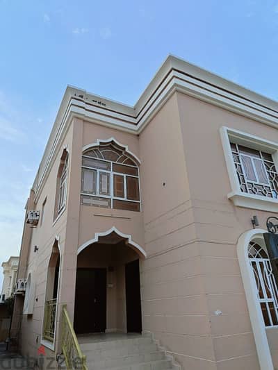 فيلا للايجار بصحار قريب الواحه مول Villa for rent near Al Waha