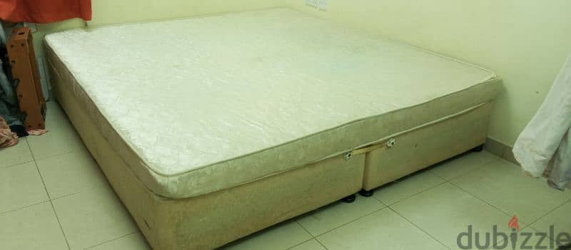 king size bed 1