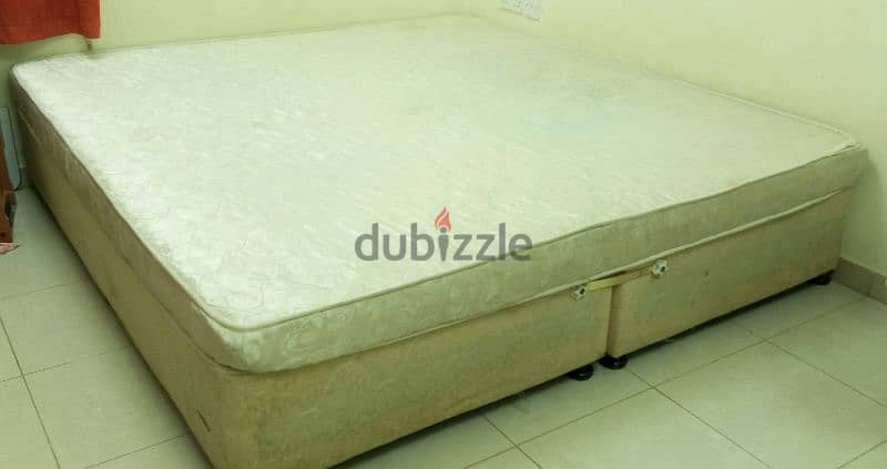 king size bed 2