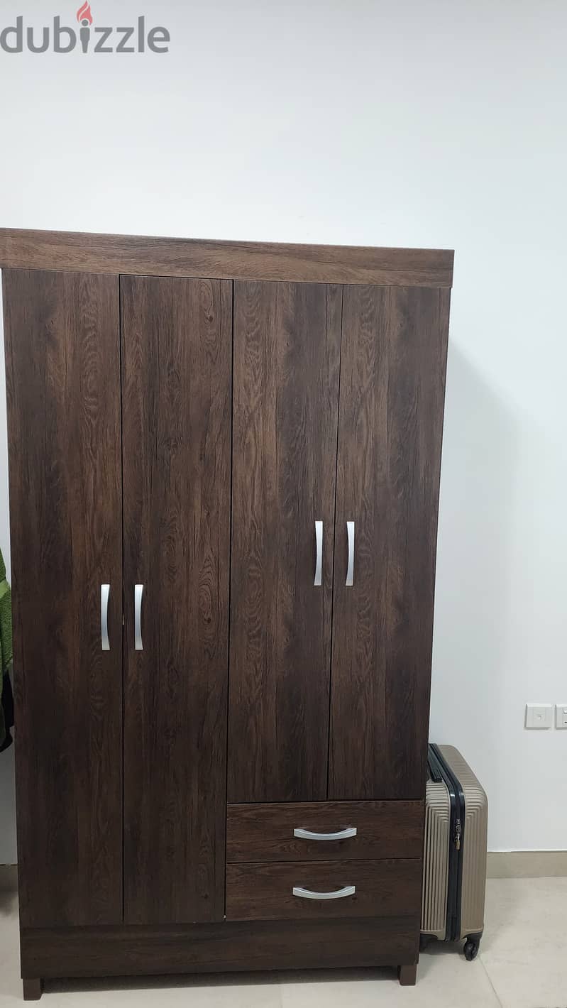 Wardrobe for sale 0