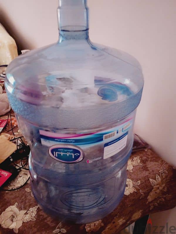 urgent Sale leaving oman water bottles 2