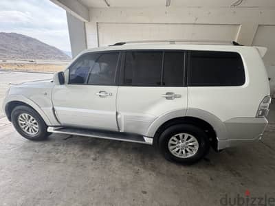 Mitsubishi Pajero 2012