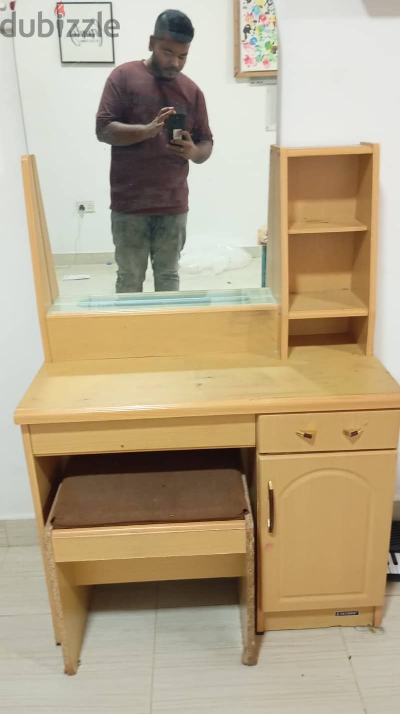 Good condition, furniture 4