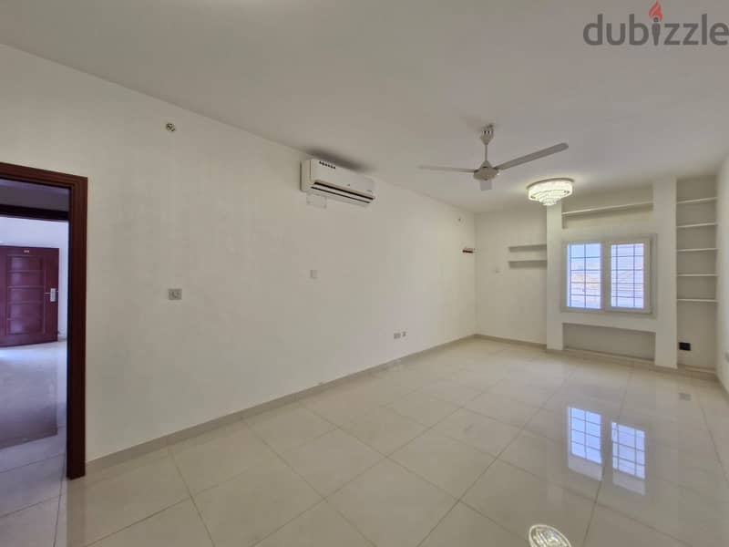 4 BR + Maid’s Room Spacious Deluxe Villa – Madinat Qaboos 6