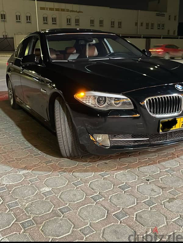 BMW 528i 2011 0