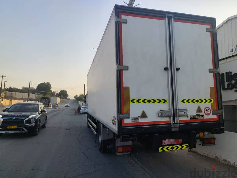 box10ton صندوق ۱۰طن volvo2010 box very clean صندوق۱۰ طن نظیف جدا 0