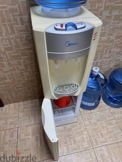 Media water dispenser for sale