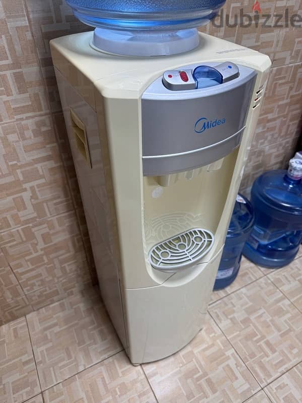 Media water dispenser for sale 1