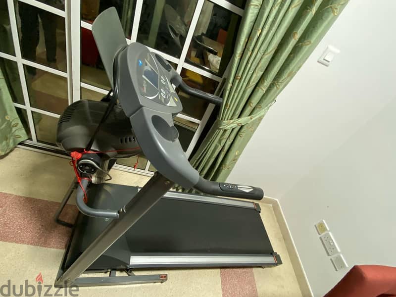 SPORTS PLUSE TREADMILL 1