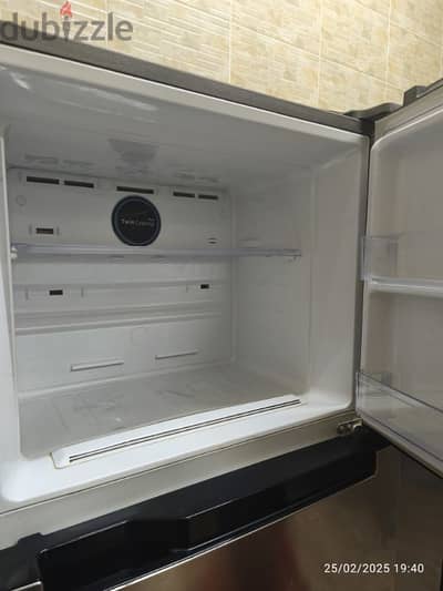 refrigerator in good condition