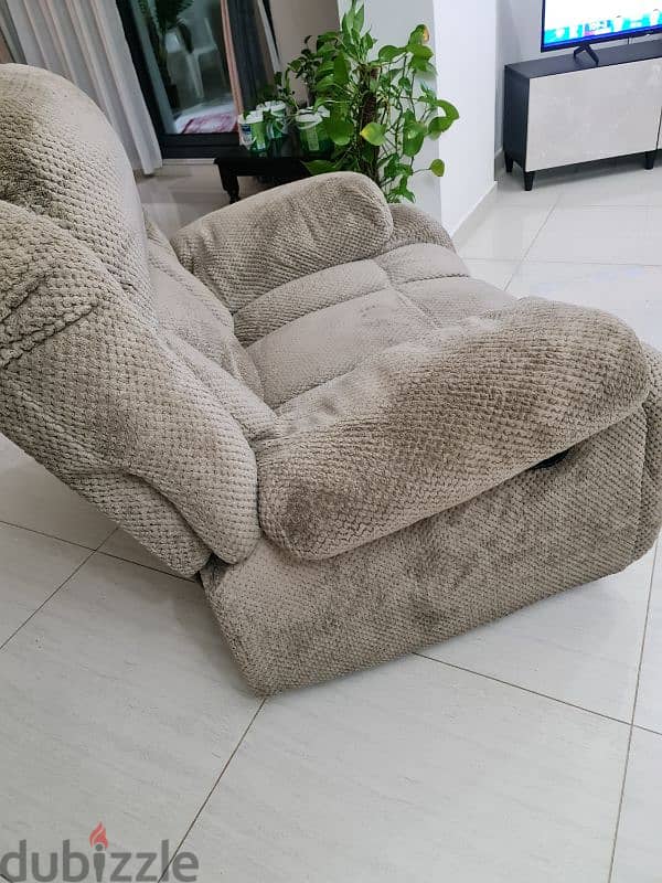 recliner sofa 0