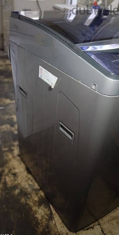 14. kg Bosch semi auto washing machine 10/10 good condition 3