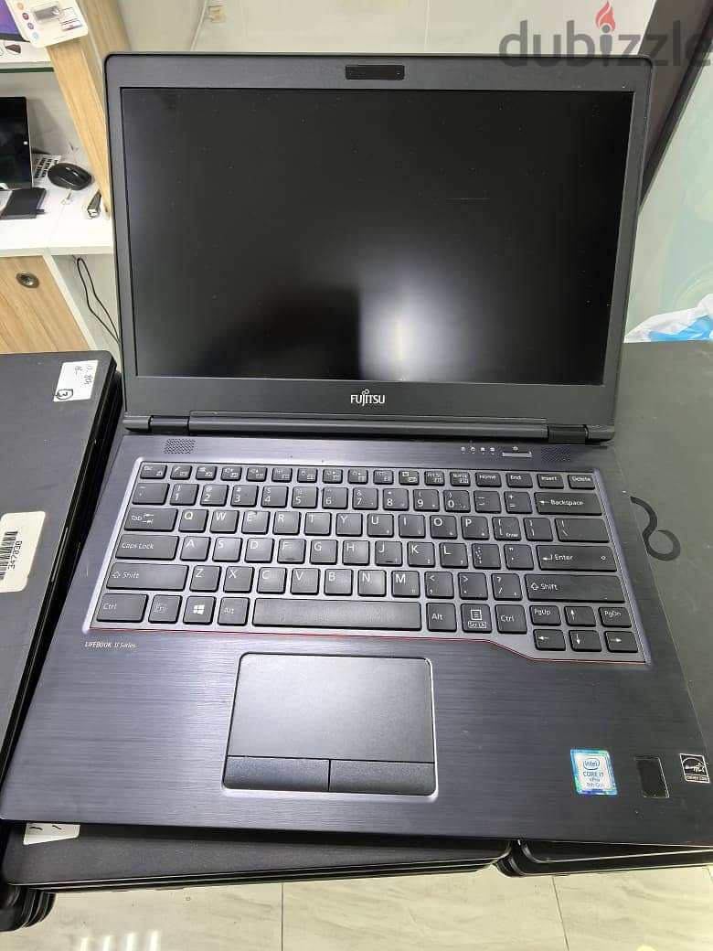 FUJITSU U749 I7 8TH GEN 8GB 256GB BIG DISPLAY 3