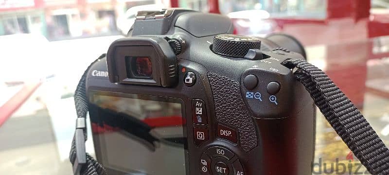 Canon 1300D 3