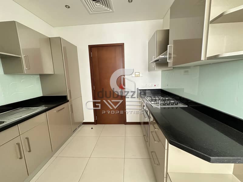 Luxury community 3 BHK for Rent  in MQ 8