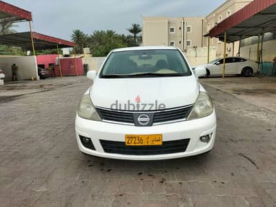 Nissan Tiida 2012