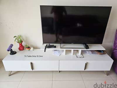 TV Table bought from Al Fahmi in Excellent Condition