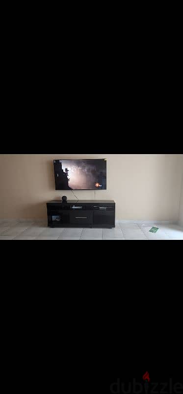 HISENSE 65 INCHES SMART TV with tv cabinet 2