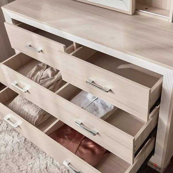 Dresser تسريحة 4