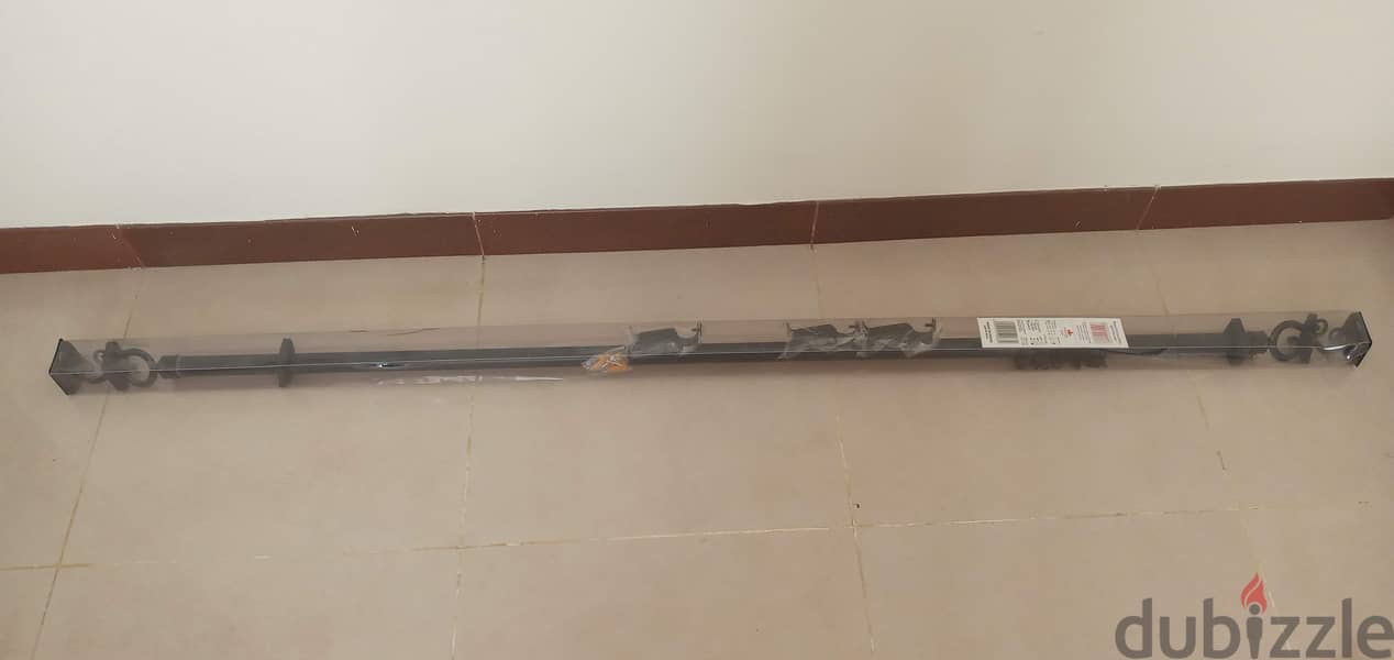 Curtain Rods avalible for sale in excellent condition 3