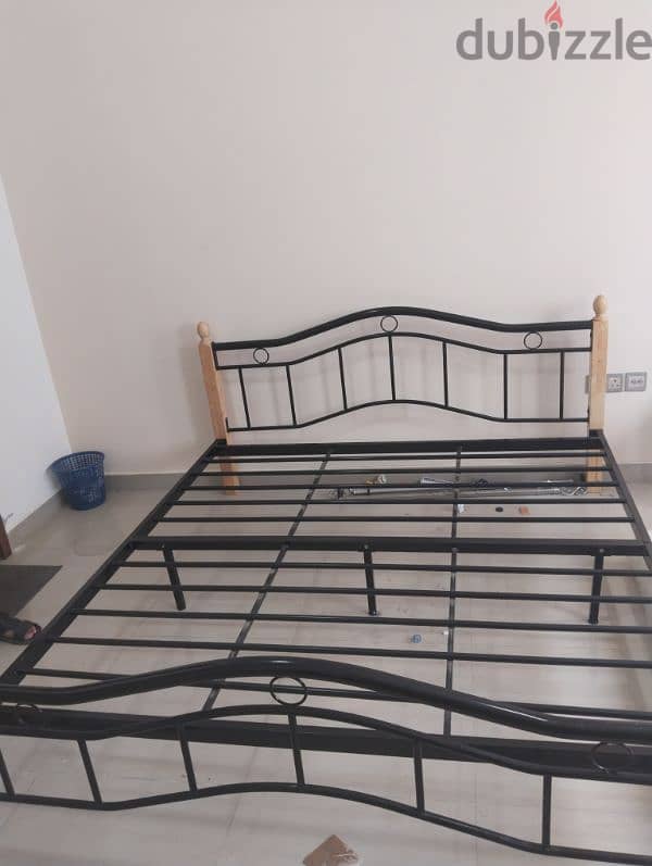 like new double bed & Mattress 3