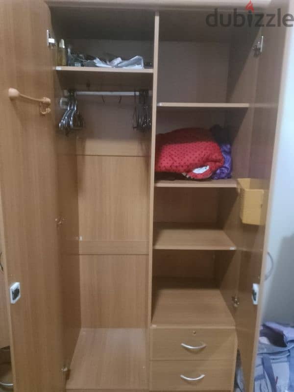 wardrobe available for sell 2