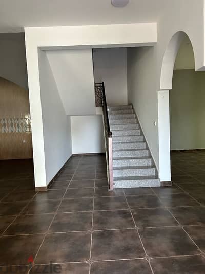 villa for rent 3 floor