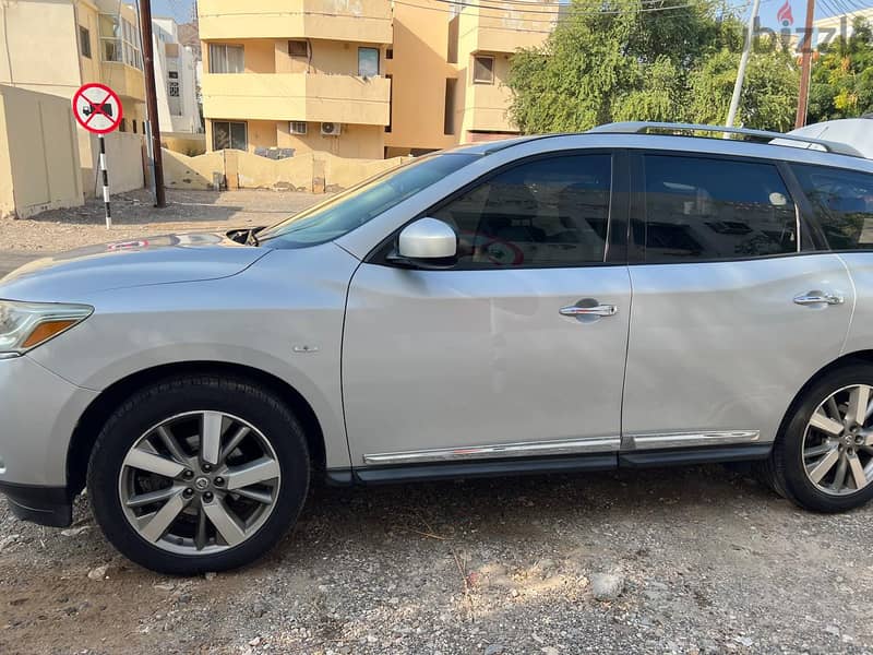 Nissan Pathfinder 2014 GCC Single Owner Urgent Sale 0