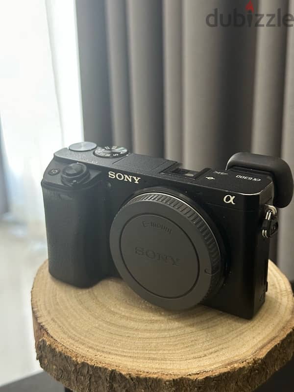 sony a6300 body with good condition 3