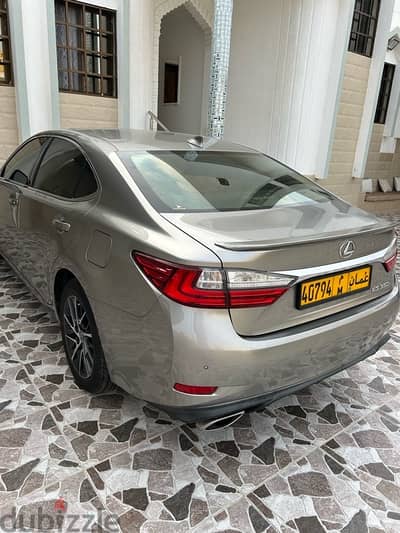 Lexus ES-Series 2016